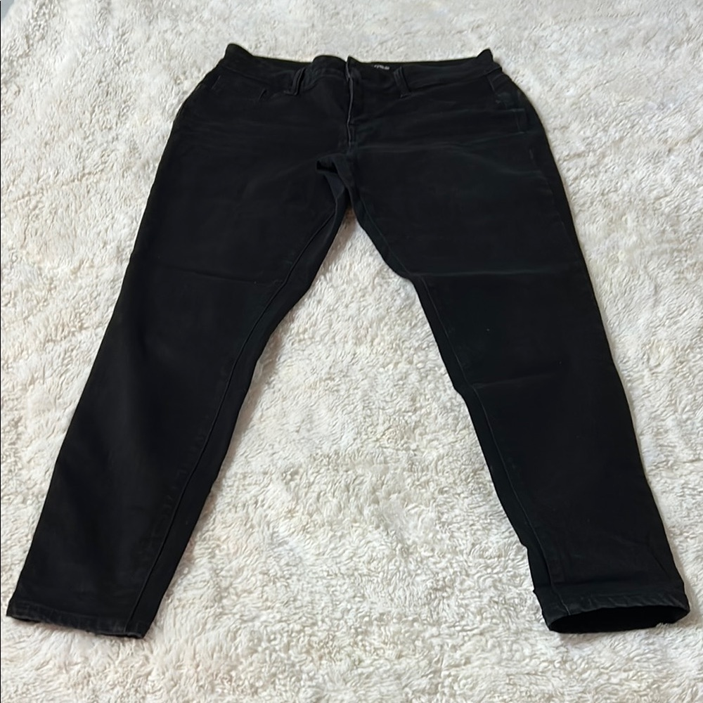 Maurices Classic Black Fabric
